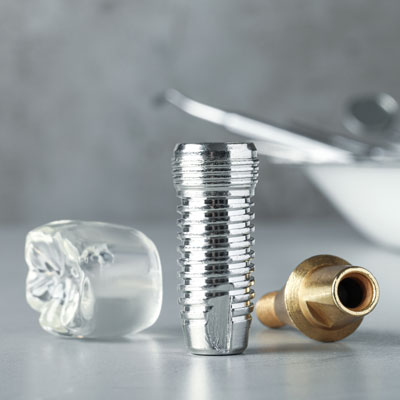 Titanium material in dental implants