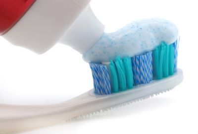 Use fluoride toothpaste after dental crowns